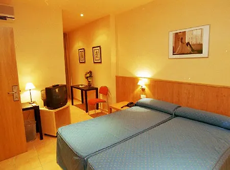 Rambla Hotel 3*